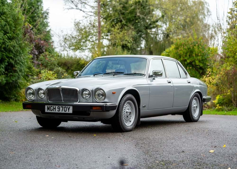 Jaguar xj6 1975